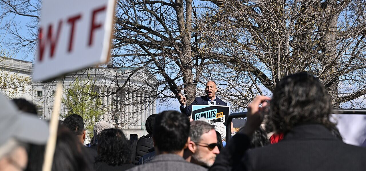 Congressman Jeffries at a rally, Washington, DC 2025-03-26